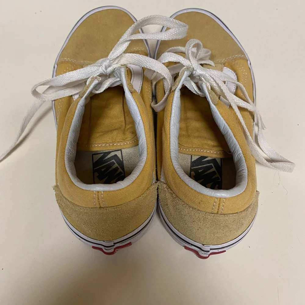 Vans Old Skool Yellow Suede/Canvas Sneakers Men’s 5.5‎ Women’s 7
